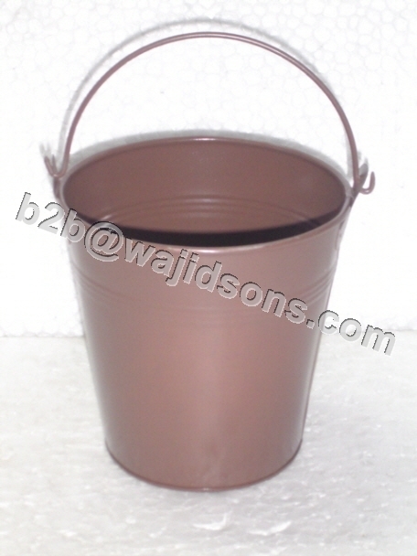 Metal Bucket With Lid