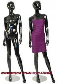Black Glossy Female Mannequins Age Group: Adults