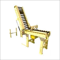 Inclined Chain Conveyor - Material: Ms