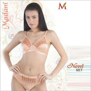 Fancy Set Bra