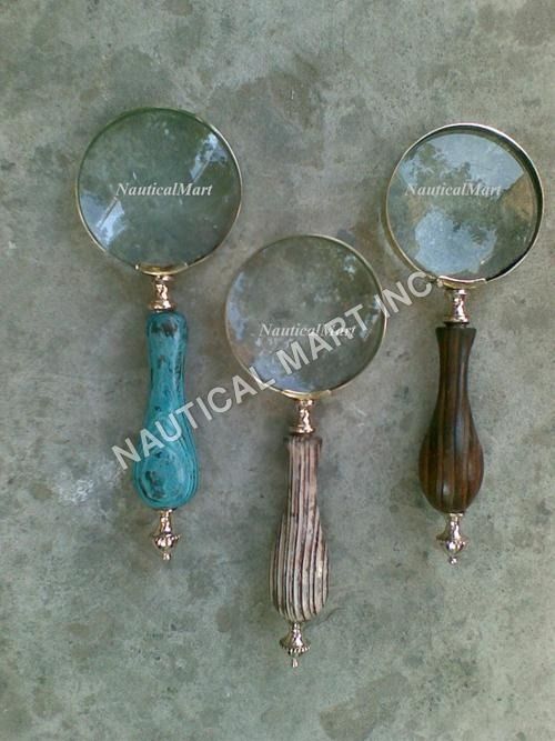 VINTAGE SET OF MAGNIFYING GLASS