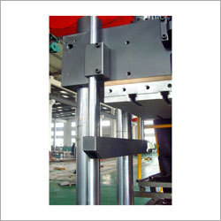 Clamping Unit - Steel, Max. Mould Height 640-800 Mm, Clamping Force 1600-4000 kN | Fast Movement, 3-Side Part Removal, Easy Maintenance, High Speed Heating