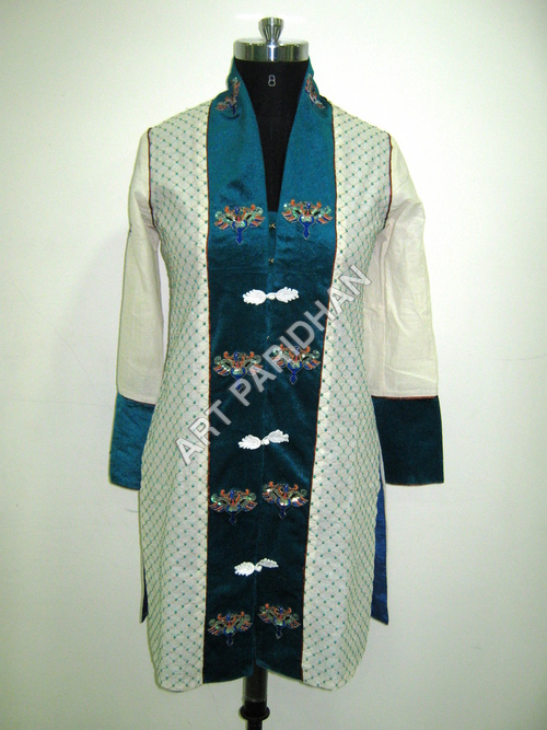 ETHNIC WOMEN SHERWANI