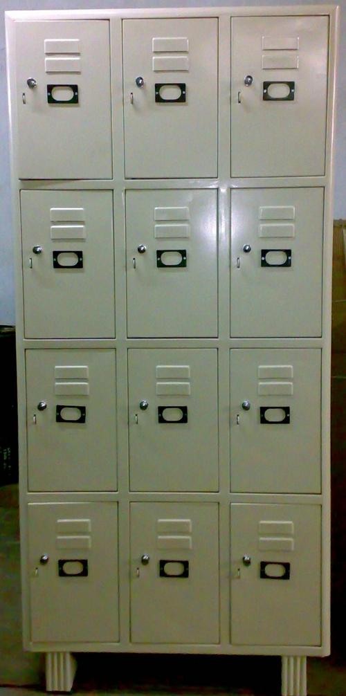 Steel 12 Locker Cabinets