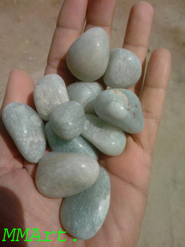 Light Green Aventurian Agate Polished Tumble Pebbles Tone With Midium Size - Artificial Stone Type: Solid Surface
