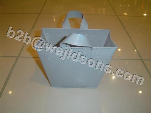 रंगीन फूलवाला बैग