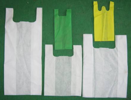 Non Woven U cut colored Bags