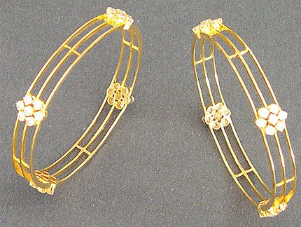 Avsar Real Gold and Diamond Fashionable Bangle # AVB052