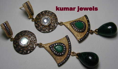 LONG ROUND AND TRIANGLE SHAPE MUGHAL EARRING