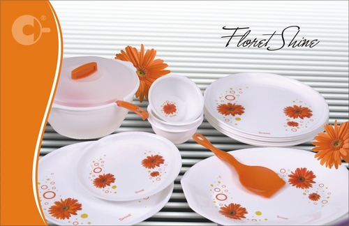 DINNER SET