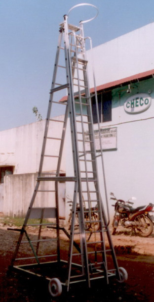 Telescopic Mobile Tower Queen