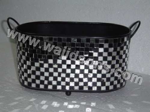 OVAL MOSAIC PLANTER