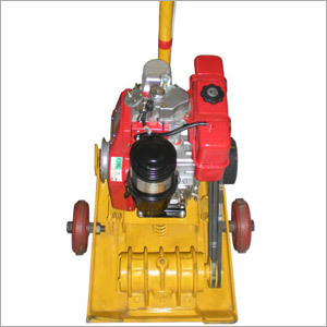 Plate Compactor - 3-4 Ton Capacity, 550 X 690 Mm Dimensions, Yellow Color, 5 HP Greaves Diesel Engine, 5600 VPM, 20-25 M/Min Speed, Durable Design, Efficient Operation, Reliable Engine