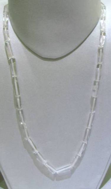 Crystal Pipe Shape String