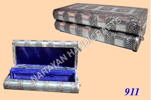 One Roll Make up Box