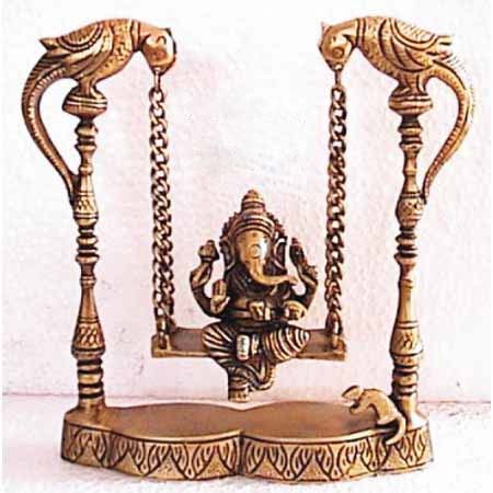 DECORATIVE BRASS ITEMS