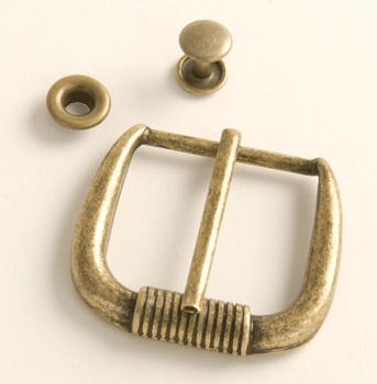 BRASS HARDWARE ITEMS