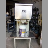 Semi Automatic Liquid Filling Machine