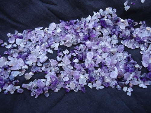 Amethyst machine polished gravels / premium quality amethyst chips export packing price per tone ind
