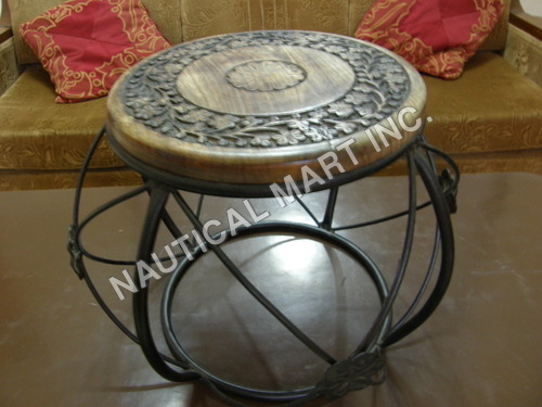 NAUTICAL WOODEN ROUNDED TABLE