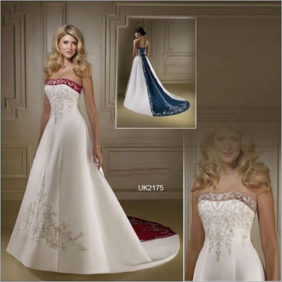 Monique Lhuillier Wedding Gowns