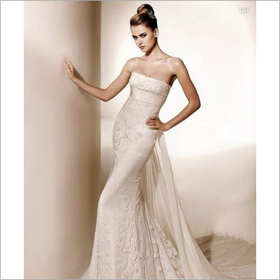 Strapless Prom Gowns