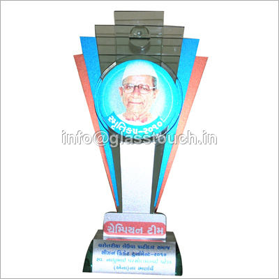 Glass & Glassware - Glass & Black Acrylic, 12 Inches, 1.5 lbs | Elegant Design, Durable Material, Customizable Prints, Trophy Shape