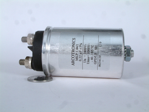 CAPACITOR