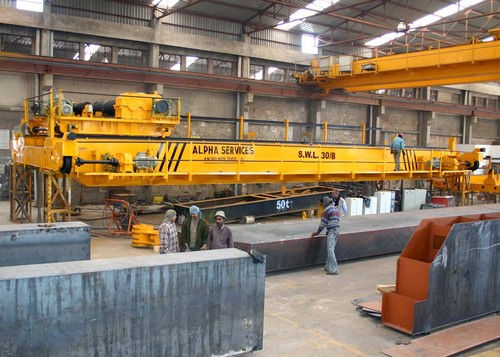 Double Girder Overhead Crane - Steel, Span 10m to 30m, Lifting Capacity 5 Ton to 100 Ton | Heavy Duty, Electric Chain Hoist, Safe Operation, Customizable Design, Low Maintenance, Precise Control