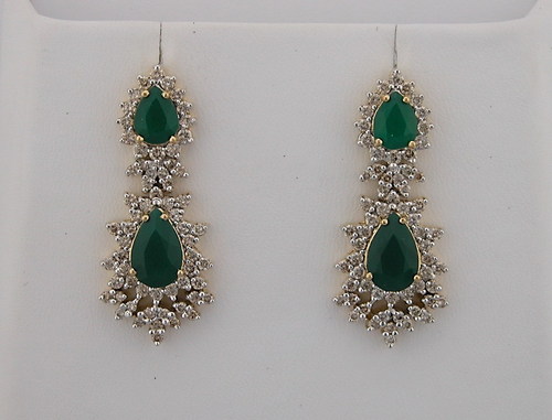 29.30 CT DIAMOND EMERALD YELLOW GOLD EARRINGS # INTE031