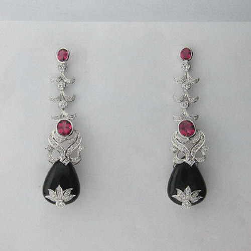 12.85 CT DIAMOND ONYX WHITE GOLD EARRINGS # INTE041