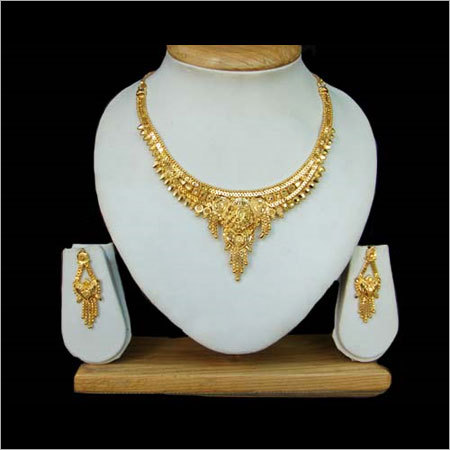 Gold Forming Necklace Set