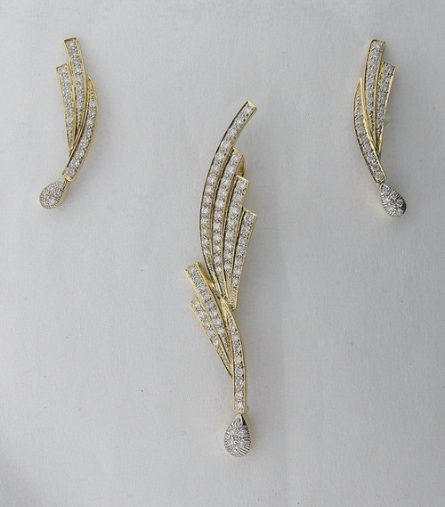 1.90 CT. DIAMOND YELLOW GOLD PENDANT EARRINGS SET # PES003