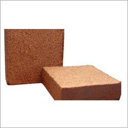 Coco Peat - Coconut Fiber 30x30x10 cm Compression Ratio 5:1 | Moisture Retention Nutrient Release Soil Conditioning Strong Roots