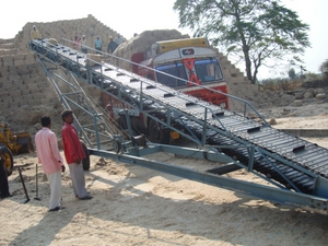 Slat Chain Conveyors Systems