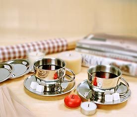 Flasks - 8 oz 3.5" dia x 3" H | Stainless Steel Insulated Customizable Attractive Design Snap-on Lid Gift Box Packaging