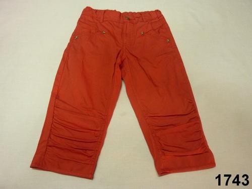 100% Cotton P/L Woven Girls Capri w Metal Work