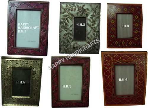 PAINTED PHOTO FRAME