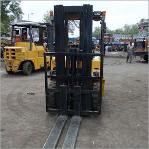 Stuffing Forklifts Hiring