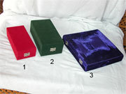 Velvet Boxes in different colors.