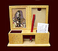 pine wood gem stone photo frame & pen stand