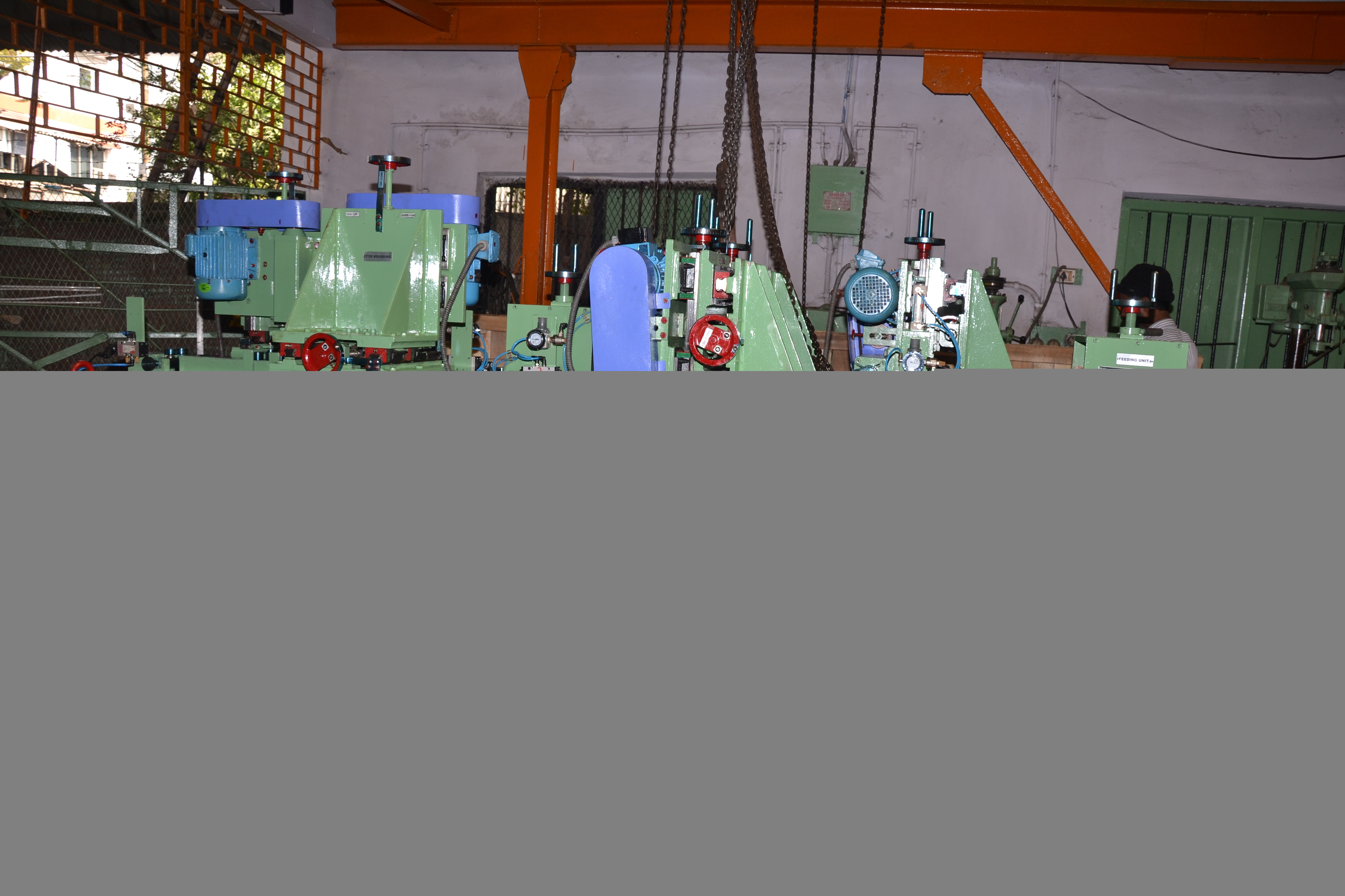 Edge Rounding Machine cum "T" Wedge Milling Machine