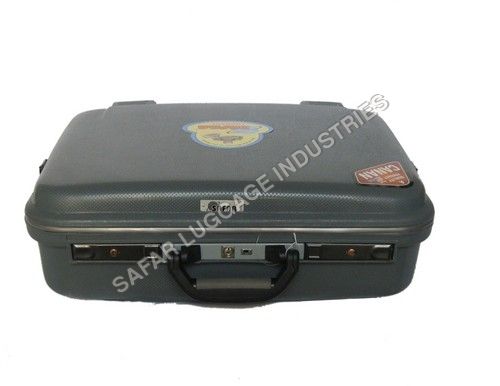 safar luggage industries