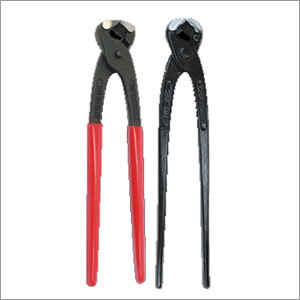 Pliers 