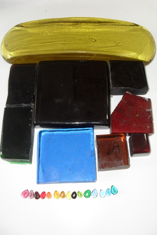 Glass Rough And Cut Stones Colour Samples
