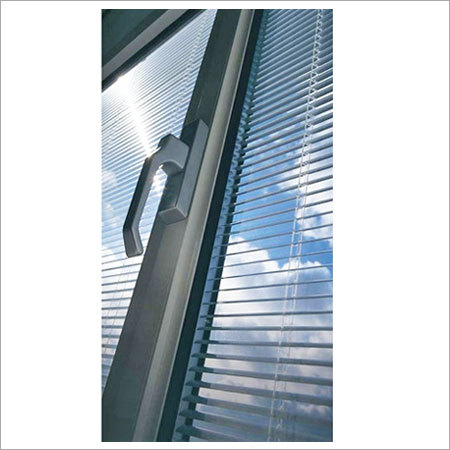 Sandwich Glass Blind