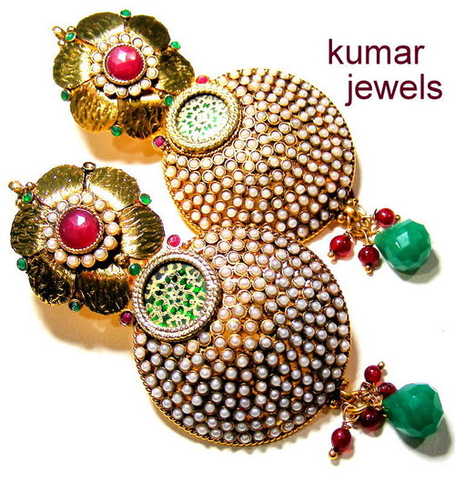 mughal kundan antique earrings,green,ruby,fashion or costume or trendy jewelry.traditional earring