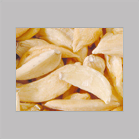 dehydrated garlic flakes