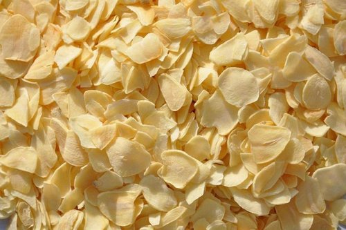 dehydrated garlic chips
