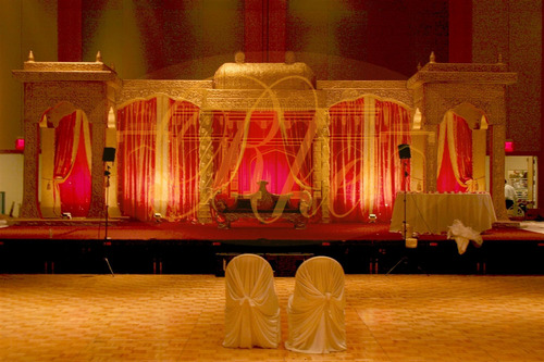 Indian Wedding Mandap Designs - Fiberglass, Variable Dimensions, Red Color | Modular Assembly, Traditional Style for Stunning Wedding Ceremonies
